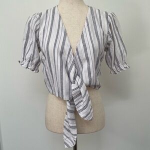 Abercrombie & Fitch linen & viscose summer top with puffy sleeves and front tie